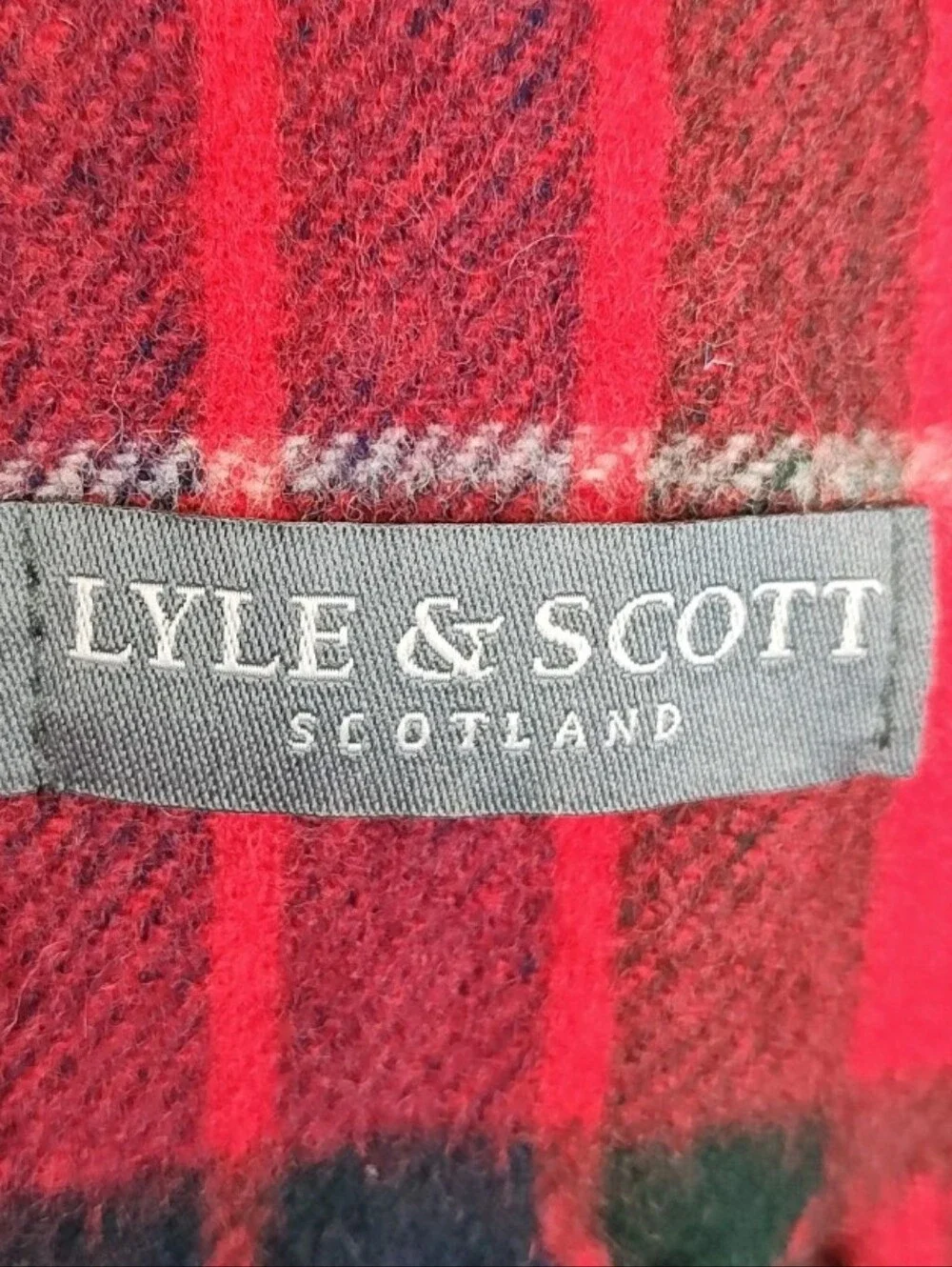 Vintage Lyle Scott Scotland Lamb's Wool Fringed Scarf Irish Tartan Plaid 12/50